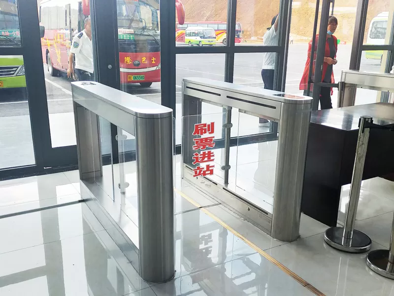 DR.TD.6653 at Bus Station